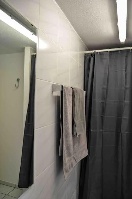 Schoene Dachgeschosswohnung Nahe Koeln Colónia Exterior foto