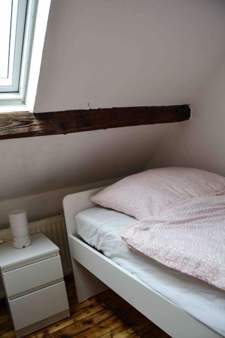 Schoene Dachgeschosswohnung Nahe Koeln Colónia Exterior foto