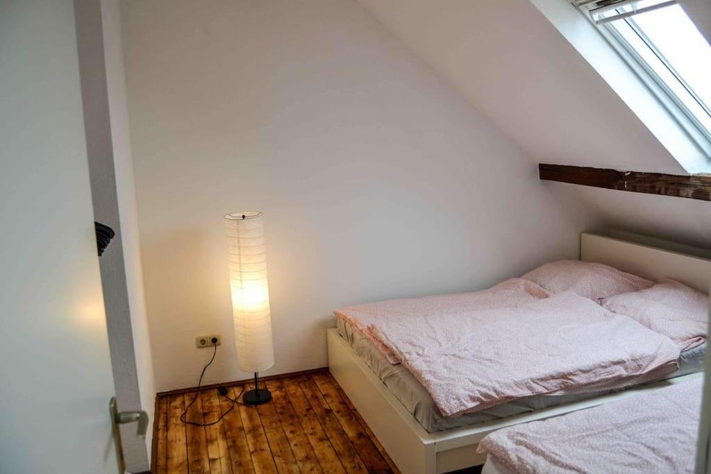 Schoene Dachgeschosswohnung Nahe Koeln Colónia Exterior foto