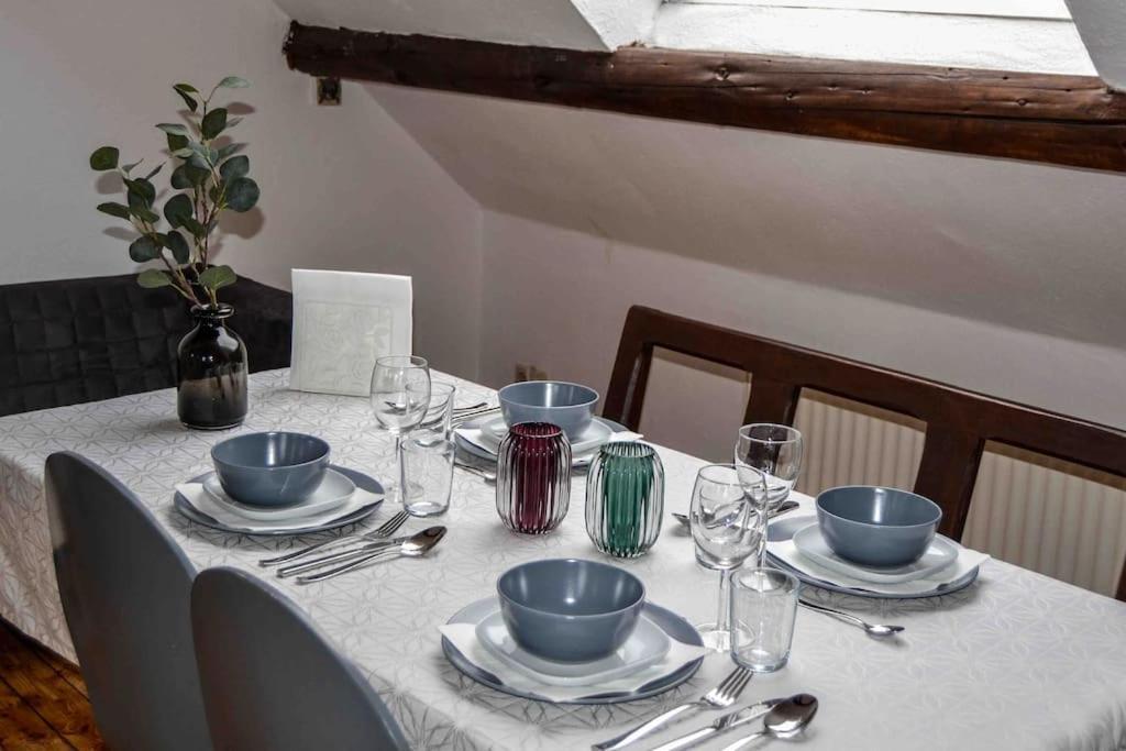 Schoene Dachgeschosswohnung Nahe Koeln Colónia Exterior foto